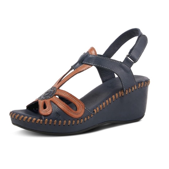 Spring Step L'Artiste | Women's Amuna T-Strap Sandal - Picture 1 of 8